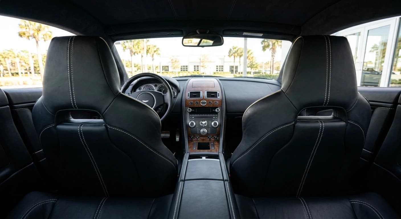Aston Martin DB9 2004 - Interior view