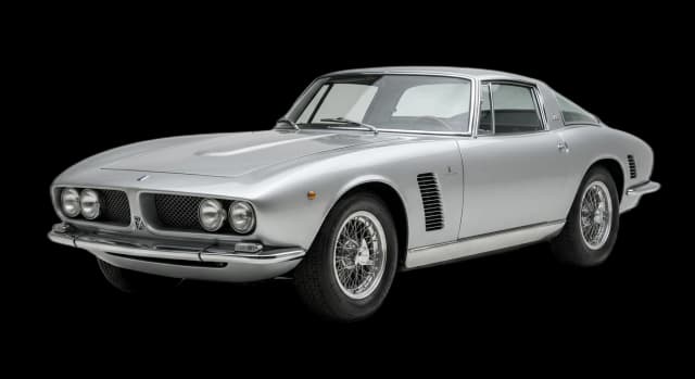 Signature design by Giorgetto Giugiaro (Bertone)